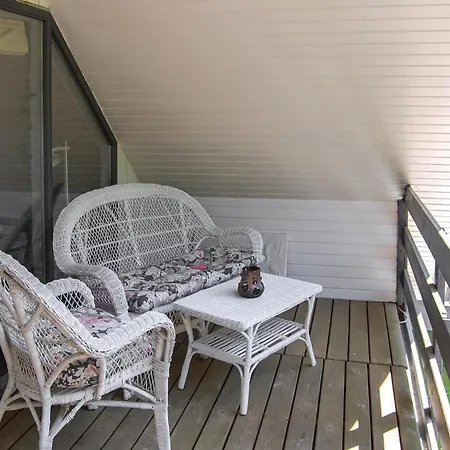 Cozy In Glesborg With Wifi